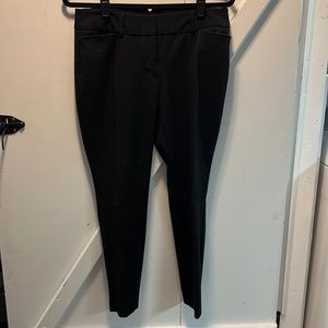 Express Editor Ankle Pant. Black. Size 6